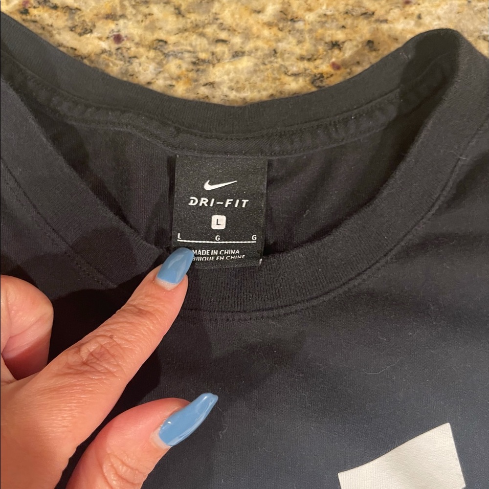 Bundle of nike and adidas Tees men’s large - Picture 7 of 8